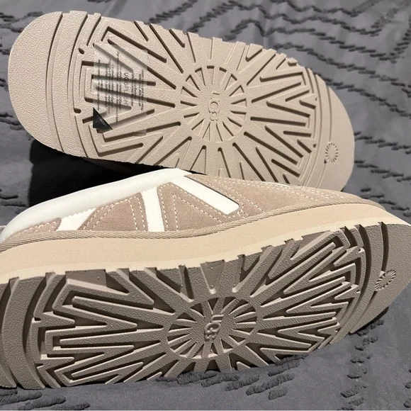 UGG Tazz Sunwave II - brand new - Picture 3 of 3